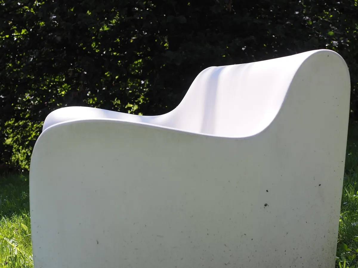 How to Install a Park Bench Safely on Grass, Paving or Gravel
